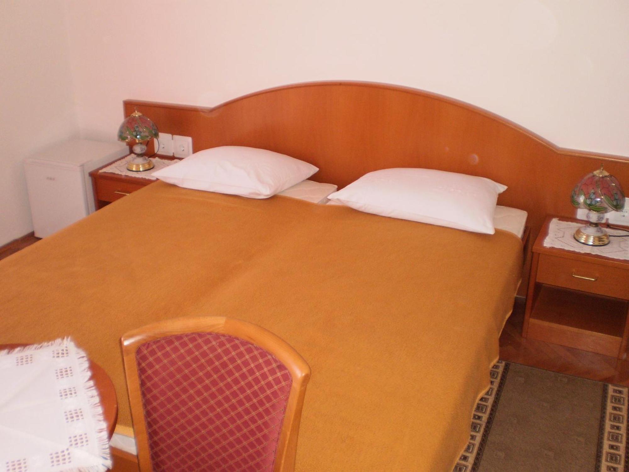 Guesthouse Storelli 洛帕德 客房 照片