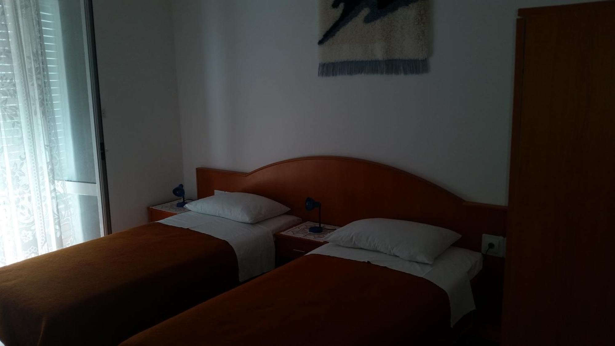 Guesthouse Storelli 洛帕德 外观 照片